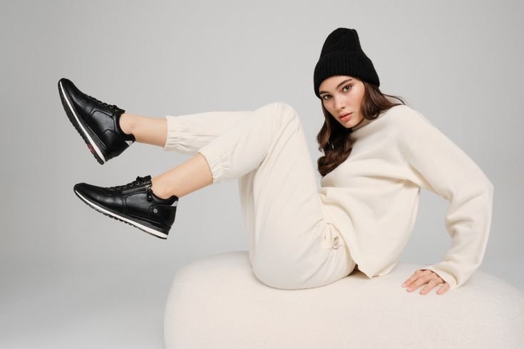 Helena Mar Shoes — luxury footwear campaign